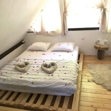 Krnjevic Jastrebac Buci